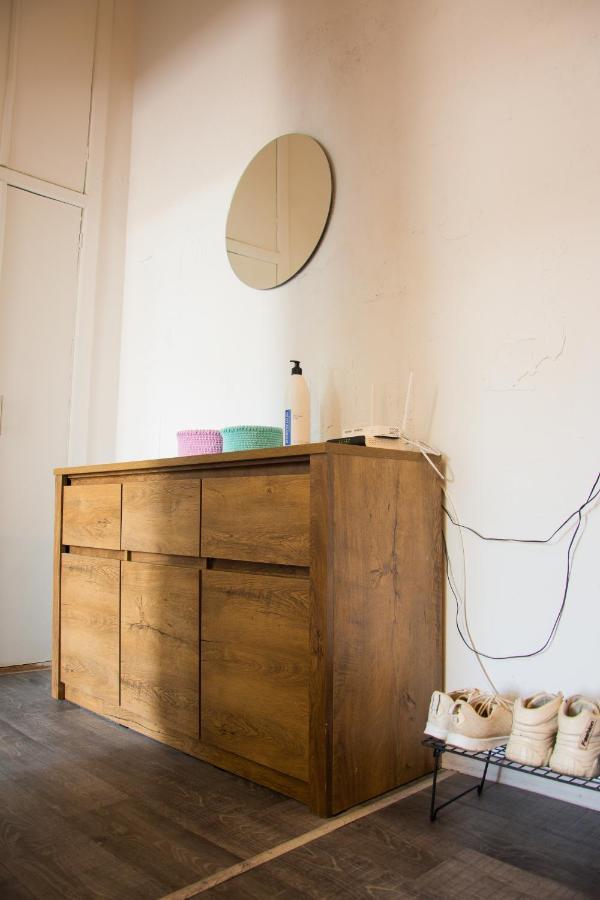 Entire 2-Bedroom Authentic Flat เคียฟ ภายนอก รูปภาพ